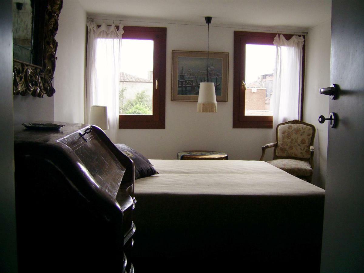 ヴェネツィア Dorsoduro461 Bed & Breakfast エクステリア 写真