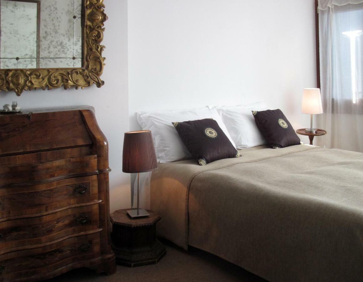 ヴェネツィア Dorsoduro461 Bed & Breakfast エクステリア 写真