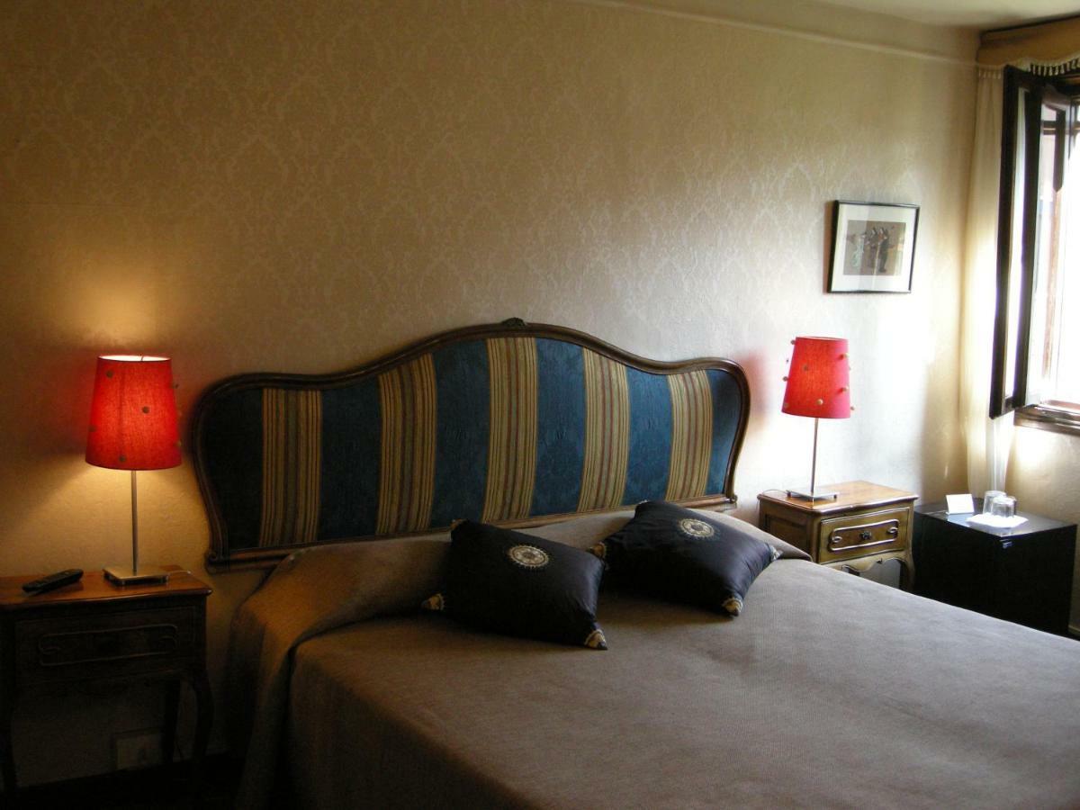 ヴェネツィア Dorsoduro461 Bed & Breakfast エクステリア 写真