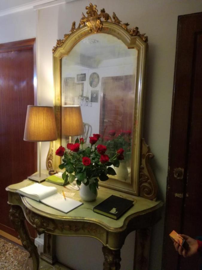ヴェネツィア Dorsoduro461 Bed & Breakfast エクステリア 写真